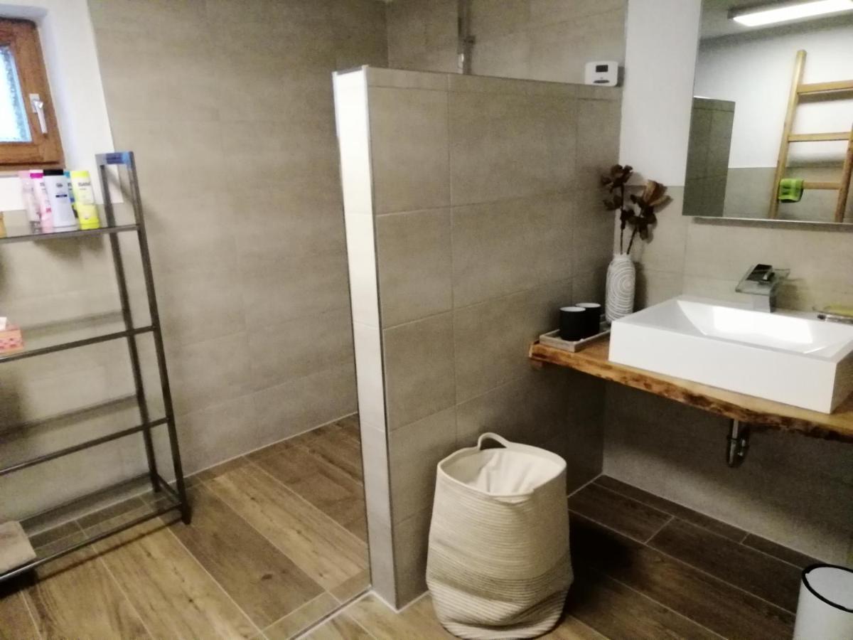 Ferienwohnung Blockhaus Juka Vinningen المظهر الخارجي الصورة